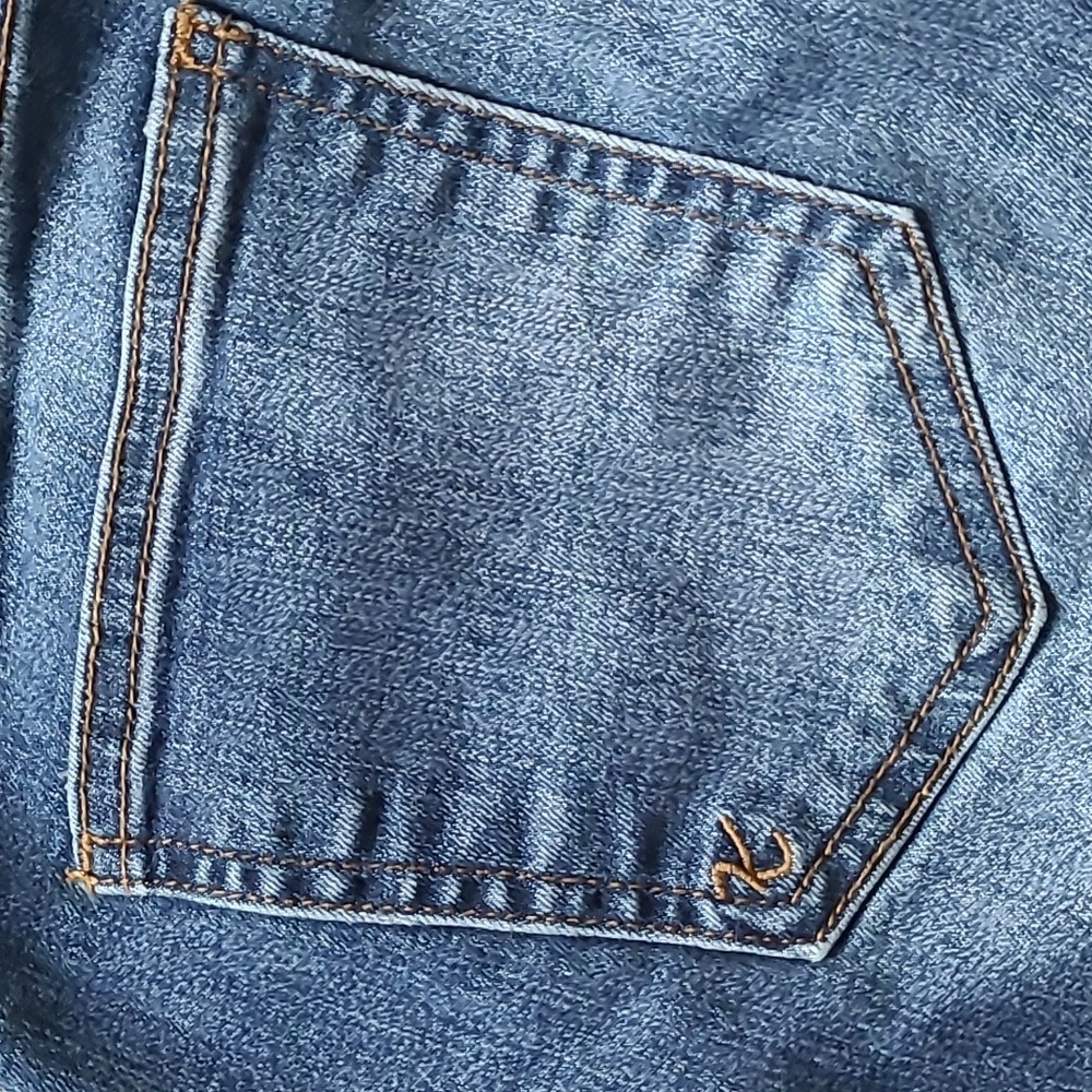 Kut From The Kloth Kick Flare Capri Dark Blue Jean Stretch Womens Size 10 - Picture 9 of 14